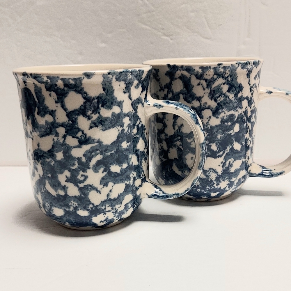 Set of 2 Folk Craft 8 Oz Mugs by Tienshan Blue/White Spongeware Coffee Tea Cups